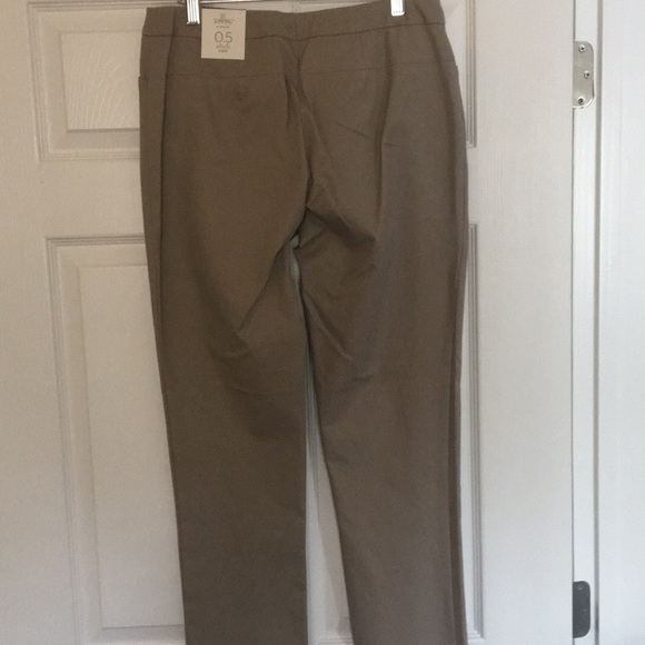 Chico’s ankle length so slimming pant - Picture 3 of 3